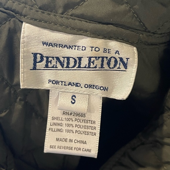 Pendleton Quilted Jacket - Picture 5 of 5
